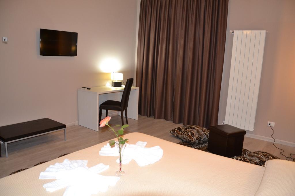Fly In The World B&B Fiumicino Pokoj fotografie