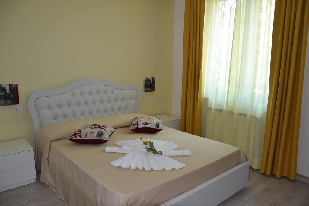 Fly In The World B&B Fiumicino Pokoj fotografie